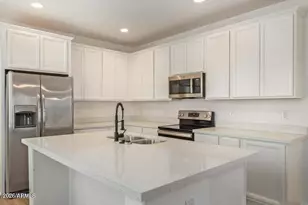 1635 E Dogwood Ln, Gilbert, AZ 85295 - Photo 11
