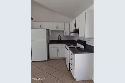 13221 N 21st Place #4, Phoenix, AZ 85022 - Photo 5