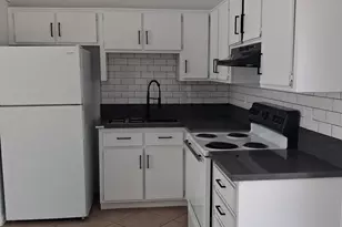 13221 North 21st Pl, Phoenix, AZ 85022 - Photo 5