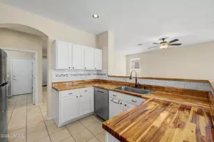 1819 W Nighthawk Way, Phoenix, AZ 85045 - Photo 3