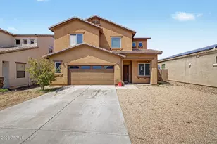 7424 W Wolf St, Phoenix, AZ 85033 - Photo 1