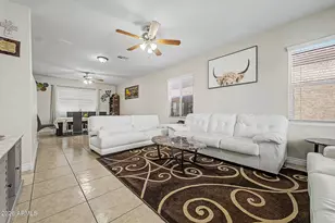 7424 W Wolf St, Phoenix, AZ 85033 - Photo 3
