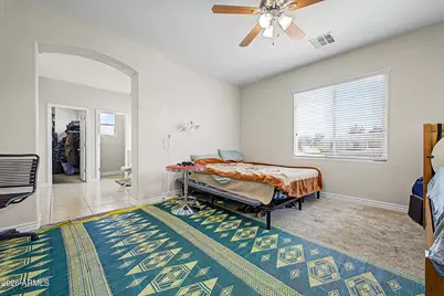7424 W Wolf Street, Phoenix, AZ 85033 - Photo 9