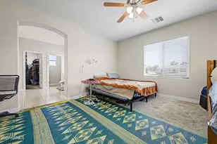 7424 W Wolf St, Phoenix, AZ 85033 - Photo 9