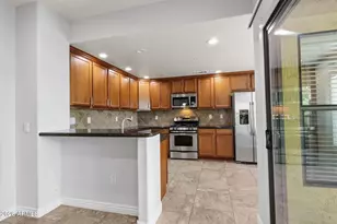 21320 N 56th St, Phoenix, AZ 85054 - Photo 7