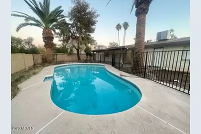 2918 W Glendale Avenue, Phoenix, AZ 85051 - Photo 1