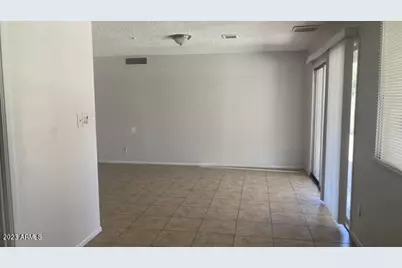 2918 W Glendale Avenue, Phoenix, AZ 85051 - Photo 7