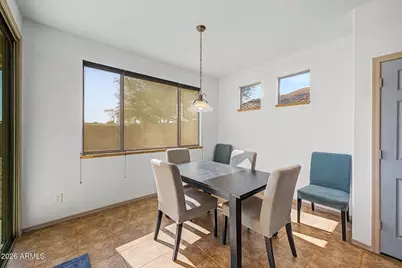 8218 S 23rd Place, Phoenix, AZ 85042 - Photo 9