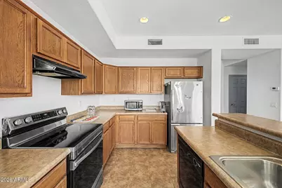 8218 S 23rd Place, Phoenix, AZ 85042 - Photo 13
