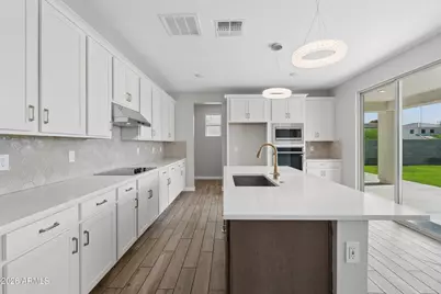 10220 N 49th Avenue, Glendale, AZ 85302 - Photo 11