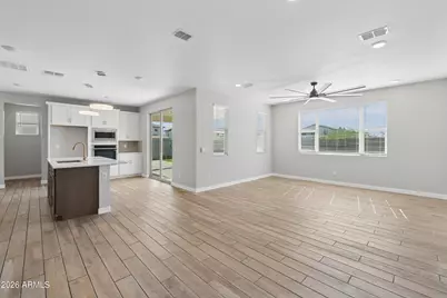 10220 N 49th Avenue, Glendale, AZ 85302 - Photo 15