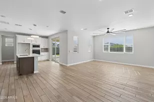 10220 N 49th Ave, Glendale, AZ 85302 - Photo 15