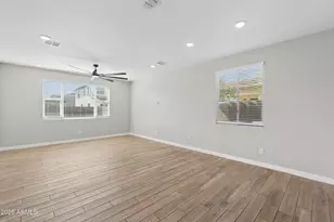 10220 N 49th Ave, Glendale, AZ 85302 - Photo 13