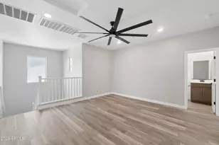 10220 N 49th Ave, Glendale, AZ 85302 - Photo 17