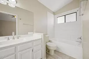 184 S Willow Creek St, Chandler, AZ 85225 - Photo 19