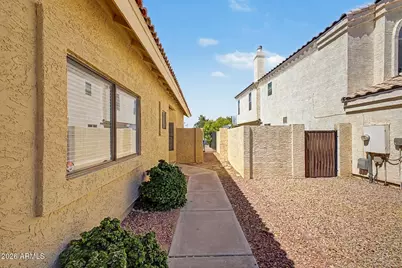 184 S Willow Creek Street, Chandler, AZ 85225 - Photo 3