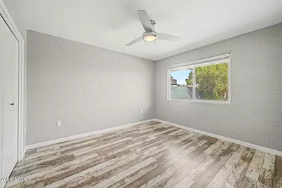 10255 N 101st Avenue, Sun City, AZ 85351 - Photo 19
