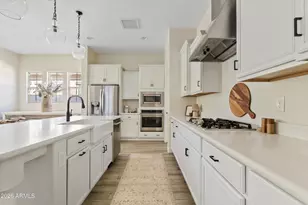 224 W Fellars Dr, Phoenix, AZ 85023 - Photo 3