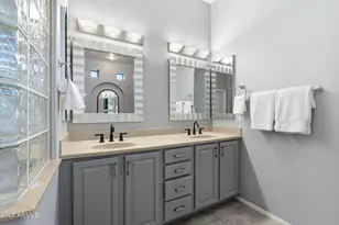 2402 E Everglade Ct, Chandler, AZ 85249 - Photo 19