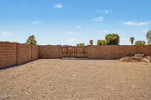 897 E Goldmine Ln, San Tan Valley, AZ 85140 - Photo 35