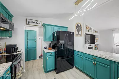 897 E Goldmine Lane, San Tan Valley, AZ 85140 - Photo 5