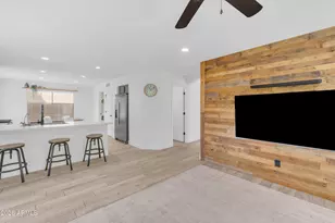 2339 W Running Deer Trl, Phoenix, AZ 85085 - Photo 11