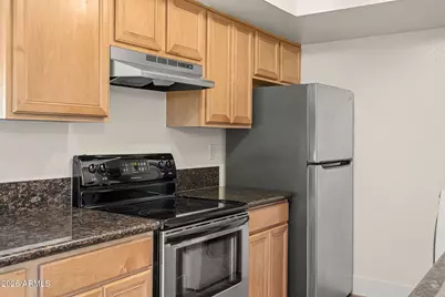 740 W Elm Street #207, Phoenix, AZ 85013 - Photo 11