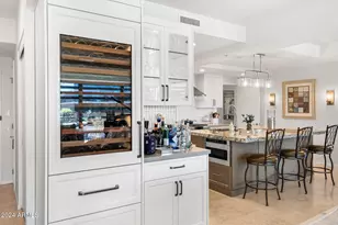 7117 E Rancho Vista Dr, Scottsdale, AZ 85251 - Photo 13