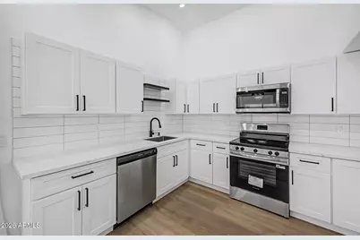 12475 N 83rd Drive, Peoria, AZ 85381 - Photo 7