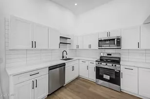 12475 N 83rd Dr, Peoria, AZ 85381 - Photo 7