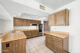 17028 N Country Club Dr, Sun City, AZ 85373 - Photo 15