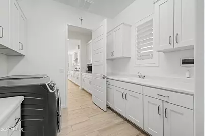 8139 E Jacaranda Street, Mesa, AZ 85207 - Photo 29