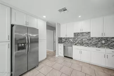 2917 W Aster Drive, Phoenix, AZ 85029 - Photo 13