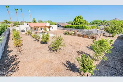 11847 N Bancroft Drive, Phoenix, AZ 85028 - Photo 3