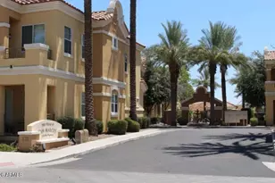 124 N California St, Chandler, AZ 85225 - Photo 3