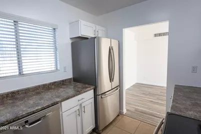 1043 E Maryland Avenue #Apt 5, Phoenix, AZ 85014 - Photo 3