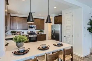 9711 W Catalina Dr, Phoenix, AZ 85037 - Photo 5