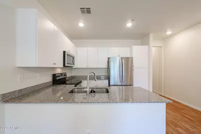 2321 E Hidalgo Avenue, Phoenix, AZ 85040 - Photo 9