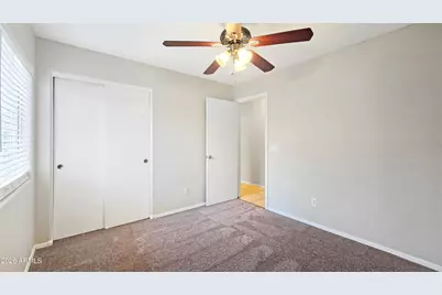 10225 N 94th Lane, Peoria, AZ 85345 - Photo 13