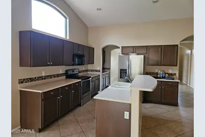 15939 W Central Street, Surprise, AZ 85374 - Photo 7