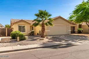 663 E Ivanhoe St, Chandler, AZ 85225 - Photo 1