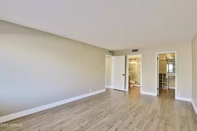 7920 E Camelback Road #102, Scottsdale, AZ 85251 - Photo 11
