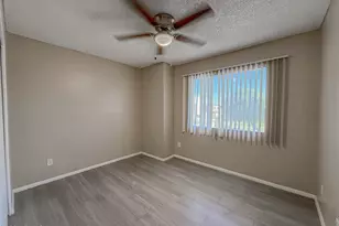 3955 W Wonderview Rd, Phoenix, AZ 85019 - Photo 13