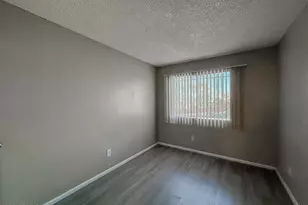 3955 W Wonderview Rd, Phoenix, AZ 85019 - Photo 11