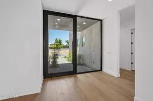 2371 E Aquarius Pl, Chandler, AZ 85249 - Photo 5