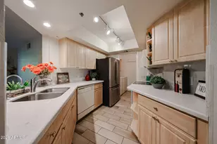 5104 N 32nd St, Phoenix, AZ 85018 - Photo 1