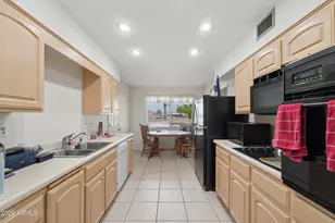 14215 N Boswell Blvd, Sun City, AZ 85351 - Photo 13