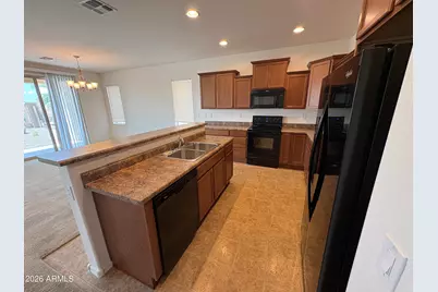 23549 W Hopi Street, Buckeye, AZ 85326 - Photo 5