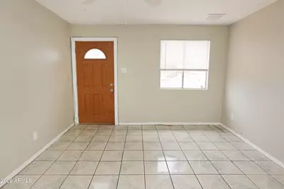 6902 W Wolf Street, Phoenix, AZ 85033 - Photo 5
