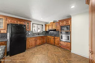 6241 W Highland Ave, Phoenix, AZ 85033 - Photo 13